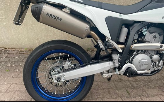 Neufahrzeug Suzuki DR-Z4SM - Bild 6