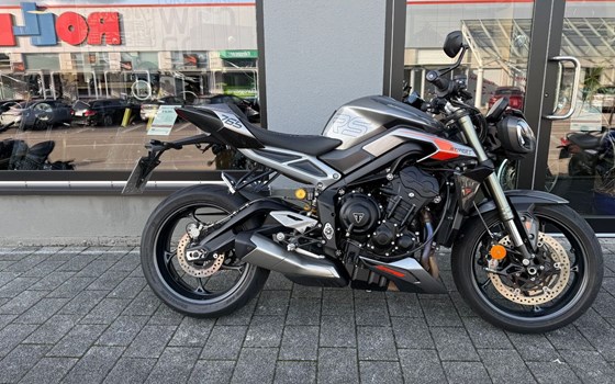 Gebrauchtmotorrad Triumph Street Triple 765 RS - Bild 1