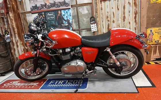Gebrauchtmotorrad Triumph Thruxton - Bild 3
