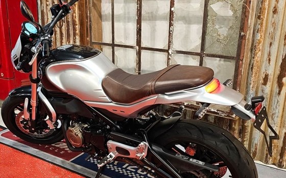 Gebrauchtmotorrad QJ Motor SRV 550 - Bild 6