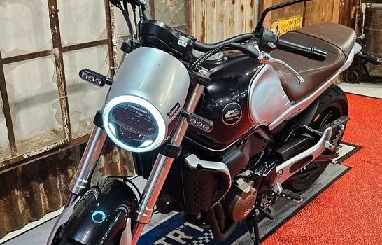 Gebrauchtmotorrad QJ Motor SRV 550 - Bild 7