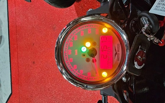 Gebrauchtmotorrad Moto Guzzi V9 Bobber - Bild 10