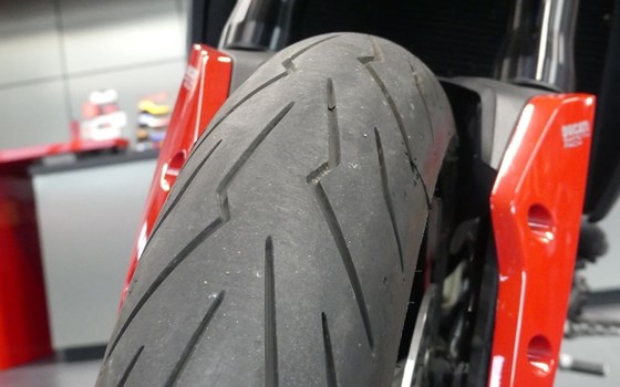 Gebrauchtmotorrad Ducati Hypermotard 950 - Bild 3