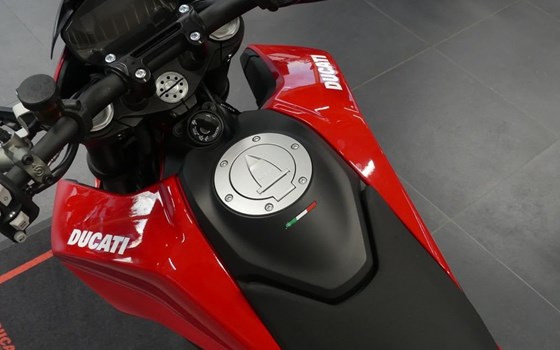 Gebrauchtmotorrad Ducati Hypermotard 950 - Bild 9