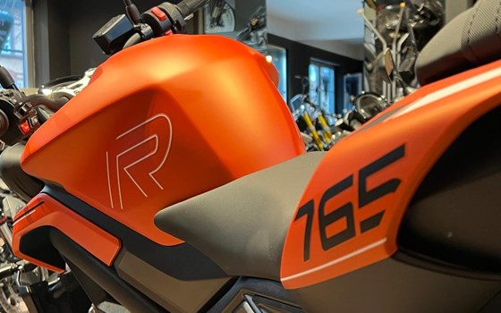 Neufahrzeug Triumph Street Triple R - Bild 1