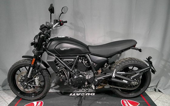 Gebrauchtmotorrad Ducati Scrambler Icon Dark - Bild 2