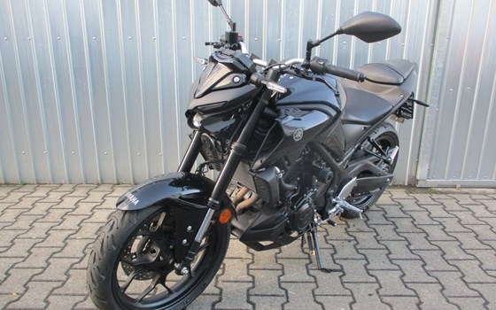 Gebrauchtmotorrad Yamaha MT-03 - Bild 2