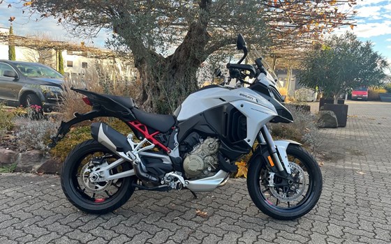 Gebrauchtmotorrad Ducati Multistrada V4 S - Bild 1