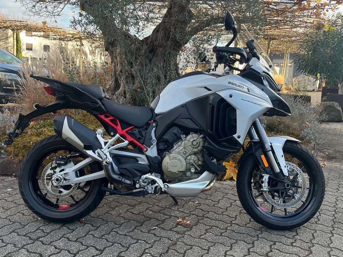 Ducati Multistrada V4 S