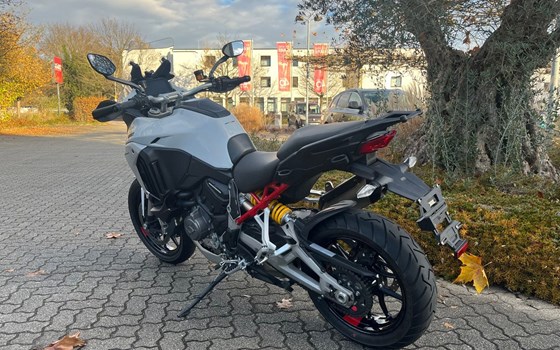 Gebrauchtmotorrad Ducati Multistrada V4 S - Bild 6