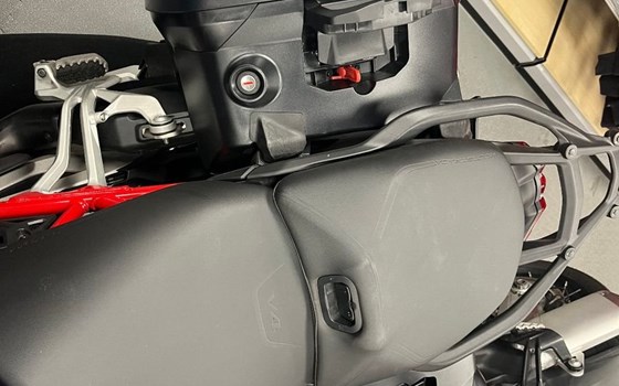 Gebrauchtmotorrad Ducati Multistrada V4 S - Bild 7