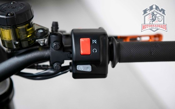 Gebrauchtmotorrad KTM 690 Duke R - Bild 8