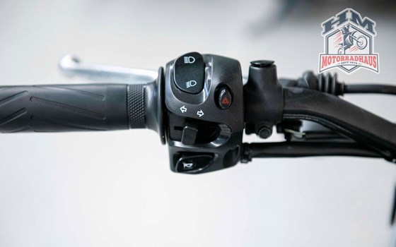 Gebrauchtmotorrad Yamaha MT-03 - Bild 7