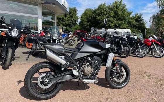 Neufahrzeug Husqvarna Svartpilen 801 - Bild 3