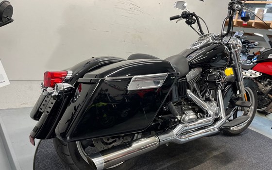Gebrauchtmotorrad Harley-Davidson Dyna Switchback  FLD - Bild 6