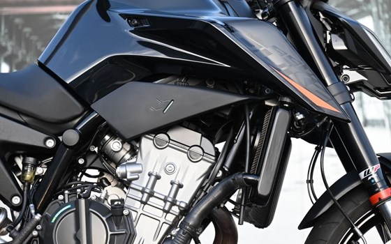 Gebrauchtmotorrad KTM 890 Duke - Bild 2