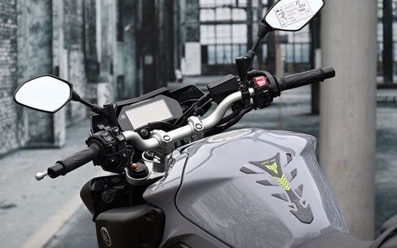 Gebrauchtmotorrad Yamaha MT-10 - Bild 10