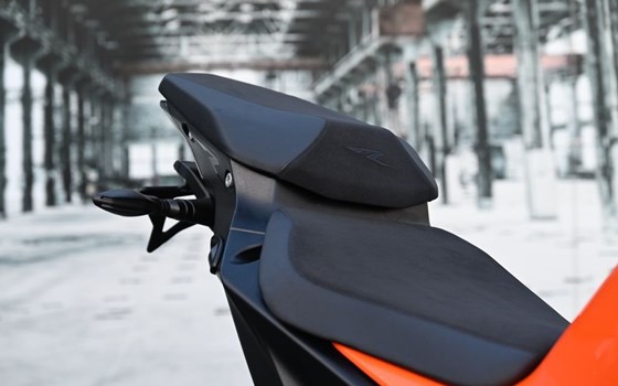 Gebrauchtmotorrad KTM 1290 Super Duke R EVO - Bild 8
