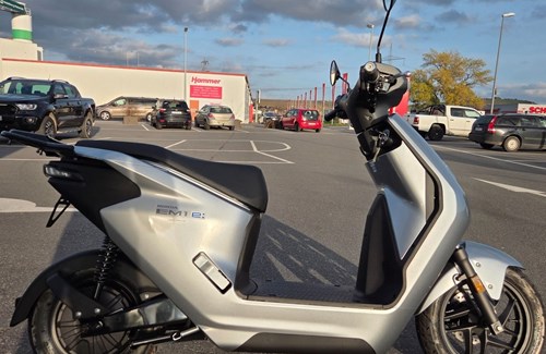 Neumotorrad Honda EM1 e