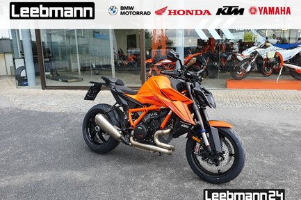 KTM 1390 Super Duke R EVO