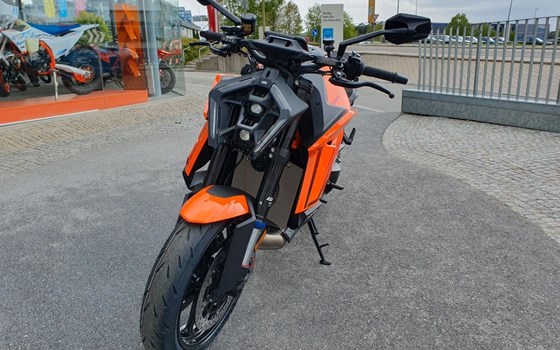Neufahrzeug KTM 1390 Super Duke R EVO - Bild 11