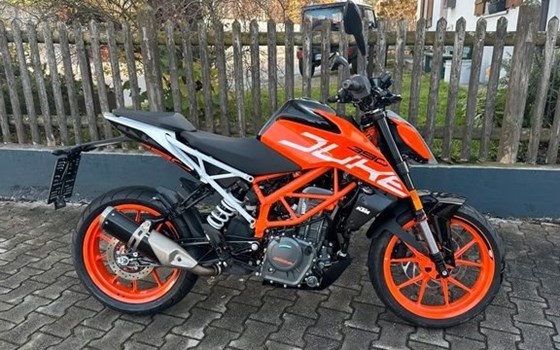 Gebrauchtmotorrad KTM 390 Duke - Bild 1