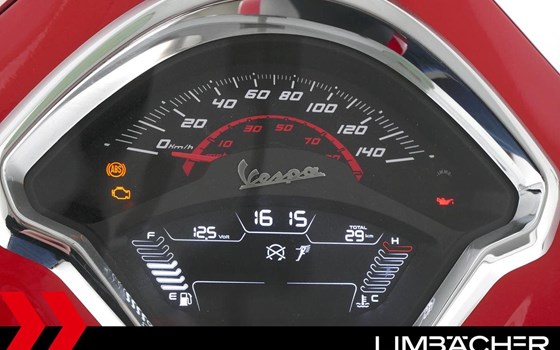 Gebrauchtmotorrad Vespa GTS 310 Super - Bild 12