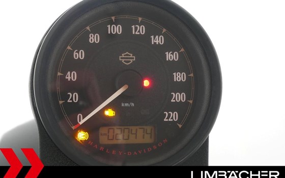 Gebrauchtmotorrad Harley-Davidson Sportster XL 883 N Iron - Bild 12