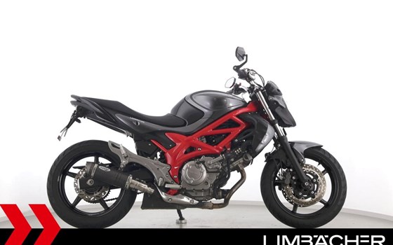 Gebrauchtmotorrad Suzuki SFV 650 Gladius - Bild 10