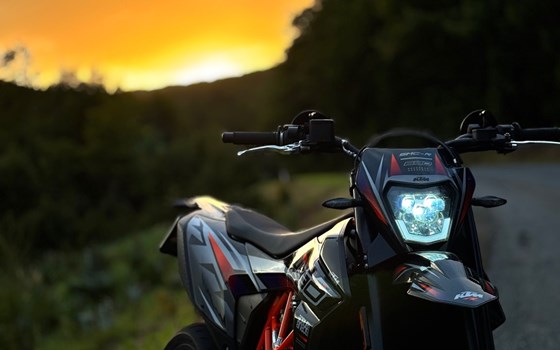 Gebrauchtmotorrad KTM 690 SMC R - Bild 1
