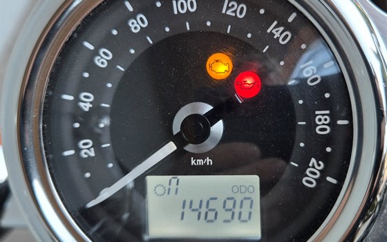 Gebrauchtmotorrad Triumph Bonneville T100 - Bild 7