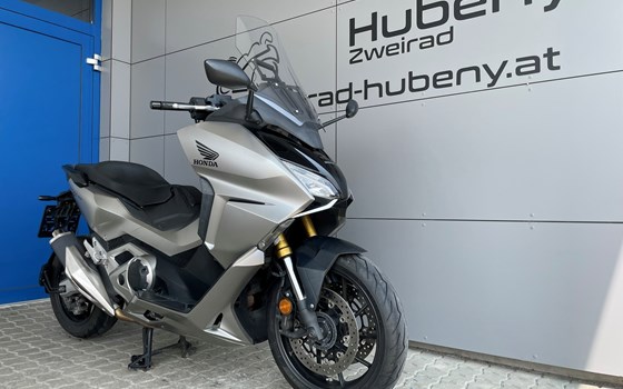 Gebrauchtmotorrad Honda Forza 750 - Bild 2