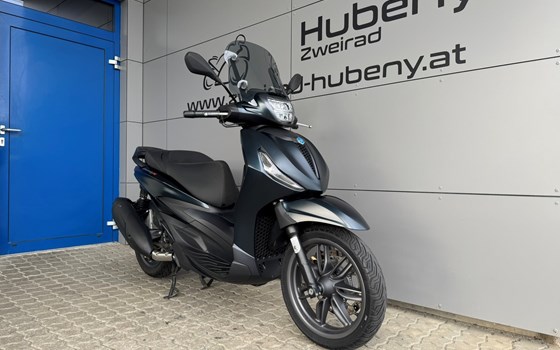 Gebrauchtmotorrad Piaggio Beverly 300 hpe - Bild 1