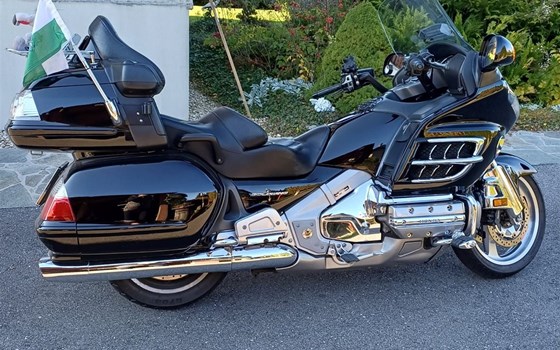 Gebrauchtmotorrad Honda GL 1800 Goldwing - Bild 1