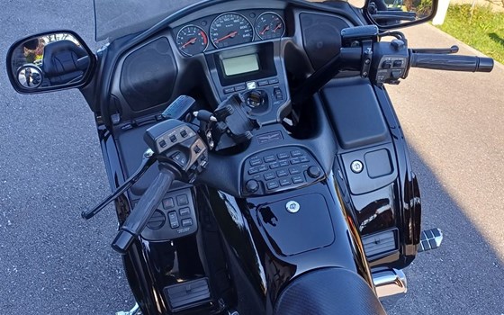 Gebrauchtmotorrad Honda GL 1800 Goldwing - Bild 4