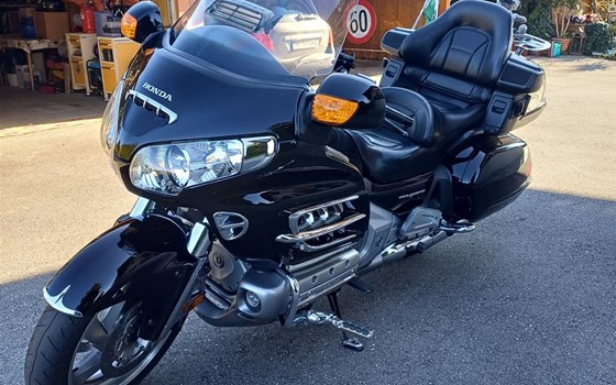 Gebrauchtmotorrad Honda GL 1800 Goldwing - Bild 8
