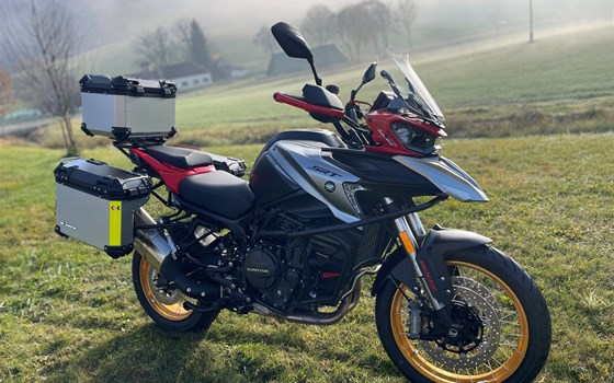 Neufahrzeug QJ Motor SRT 900 SX - Bild 6