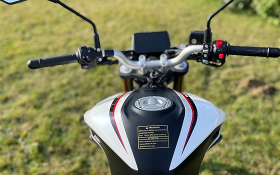 Neufahrzeug QJ Motor SRK 125 S - Bild 5