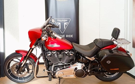 Gebrauchtmotorrad Harley-Davidson Softail Sport Glide FLSB - Bild 6