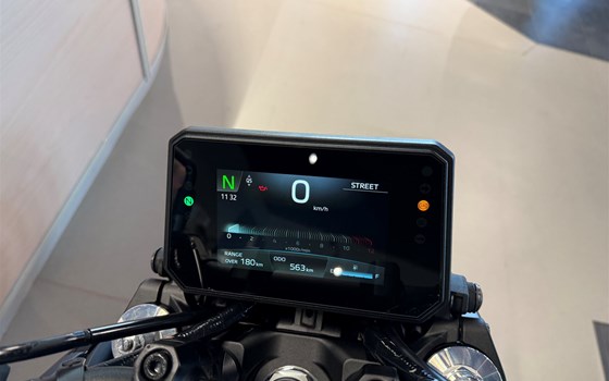 Gebrauchtmotorrad Yamaha MT-09 35kW - Bild 11