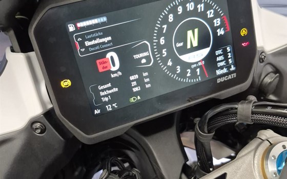 Gebrauchtmotorrad Ducati Multistrada V4 RS - Bild 3