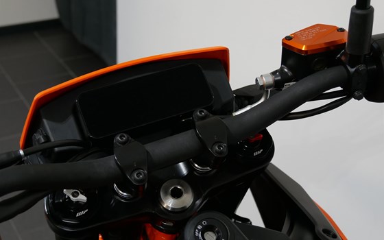 Neufahrzeug KTM 125 SMC R - Bild 10