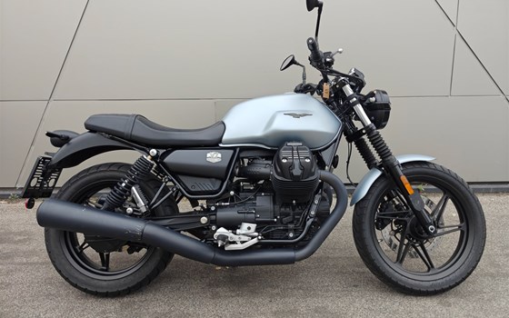 Gebrauchtmotorrad Moto Guzzi V7 Stone - Bild 1