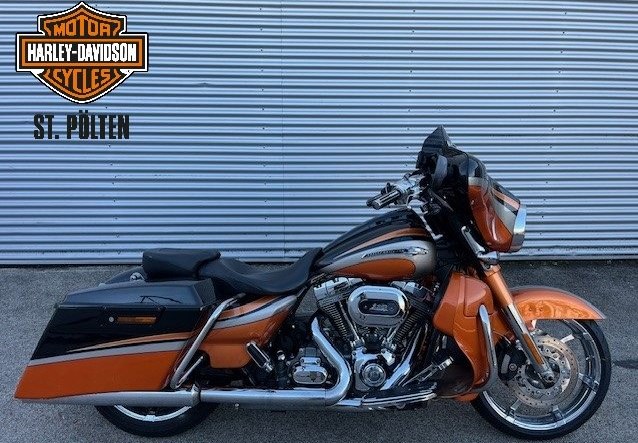 Harley-Davidson CVO Street Glide FLHXSE (Black Diamond & Inferno Orange)