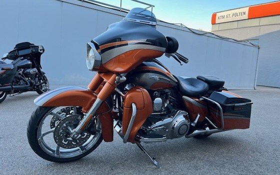 Gebrauchtmotorrad Harley-Davidson CVO Street Glide FLHXSE - Bild 10