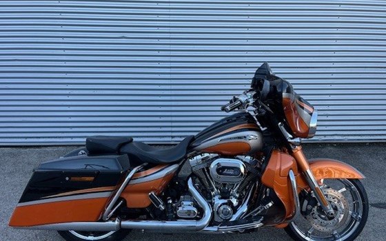 Gebrauchtmotorrad Harley-Davidson CVO Street Glide FLHXSE - Bild 2