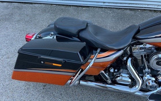 Gebrauchtmotorrad Harley-Davidson CVO Street Glide FLHXSE - Bild 6