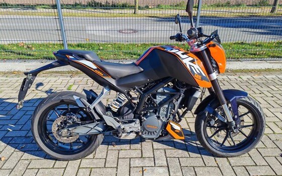 Gebrauchtmotorrad KTM 125 Duke - Bild 1
