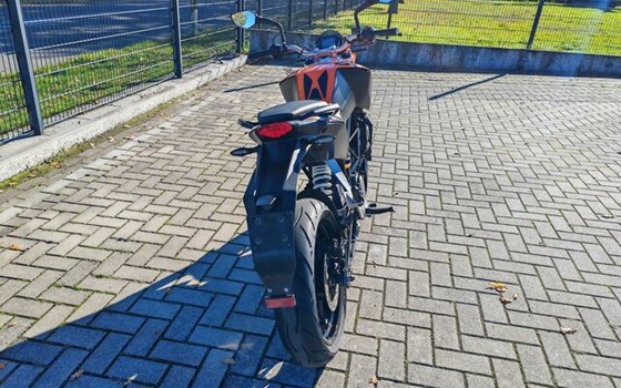 Gebrauchtmotorrad KTM 125 Duke - Bild 13