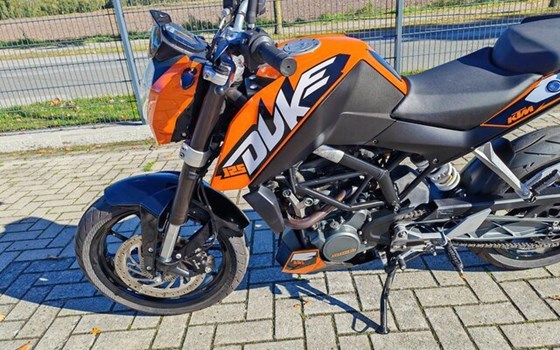 Gebrauchtmotorrad KTM 125 Duke - Bild 4
